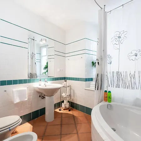 Unique Experience - Charles Bridge Apartment Prague
