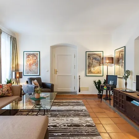 Unique Experience - Charles Bridge Apartment Prague